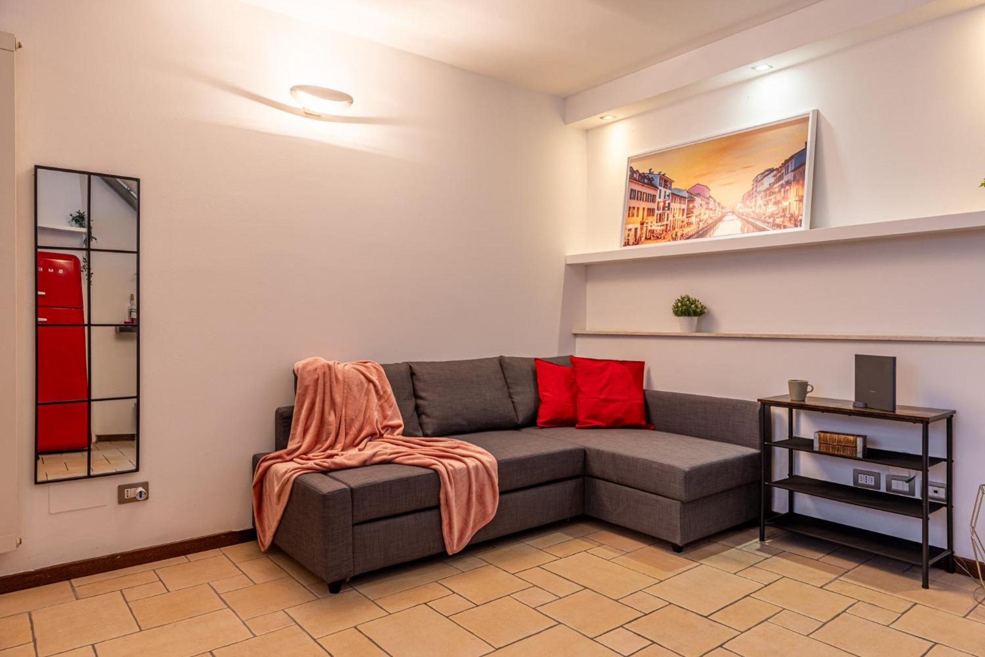 Appartamento Romantic Navigli - 15min Duomo - Free Parking *