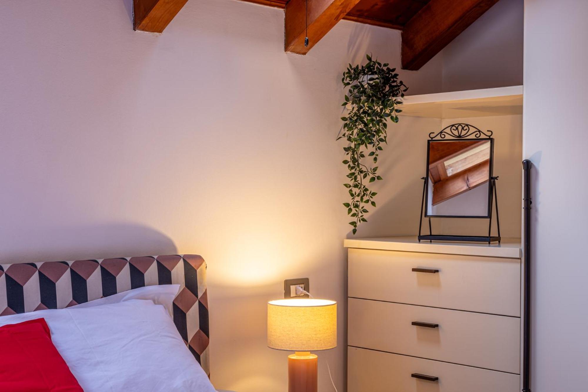 Romantic Navigli - 15min Duomo - Free Parking Appartamento *